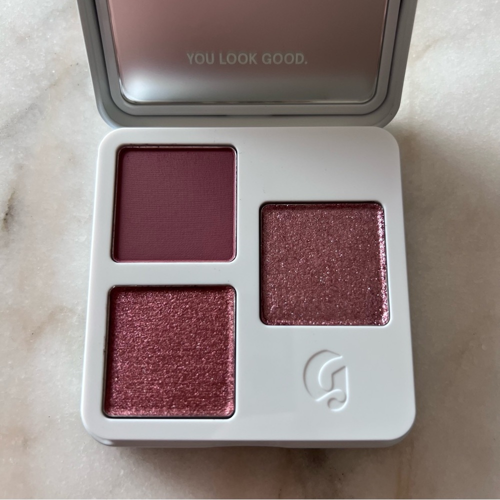 Glossier Monochromes essential eyeshadow trio - Heather (neutral rose)